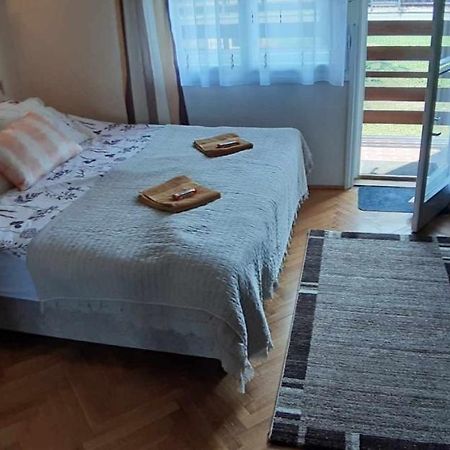 Rosy Apartman Apartment Вонярквашеги Екстериор снимка