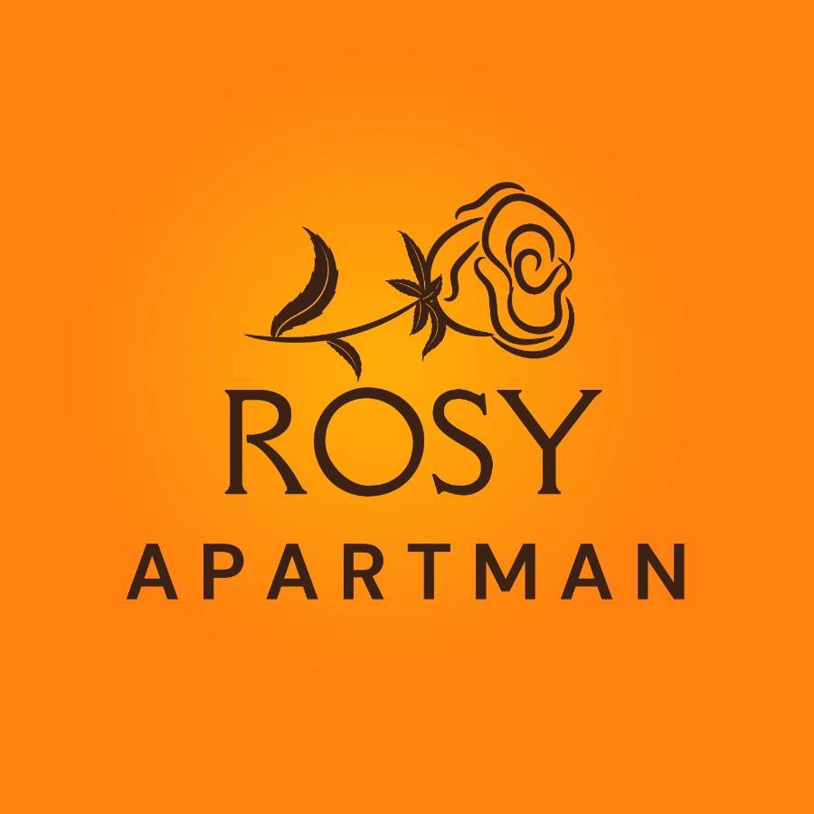 Rosy Apartman Apartment Вонярквашеги Екстериор снимка