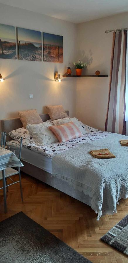 Rosy Apartman Apartment Вонярквашеги Екстериор снимка